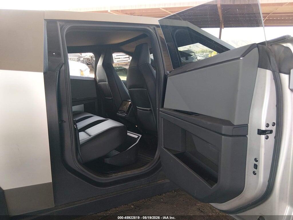 7G2CEHED4RA035206 2024 TESLA CYBERTRUCK photo no. 8