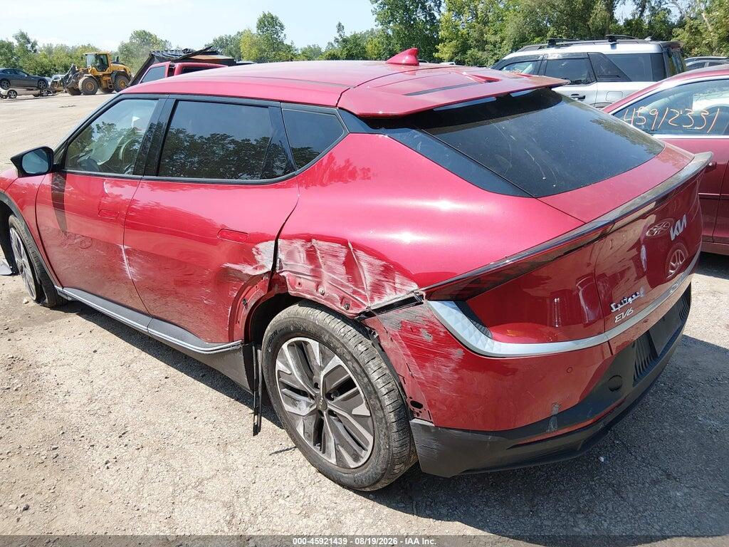 KNDC3DLC7R5175282 2024 KIA EV6 photo no. 3