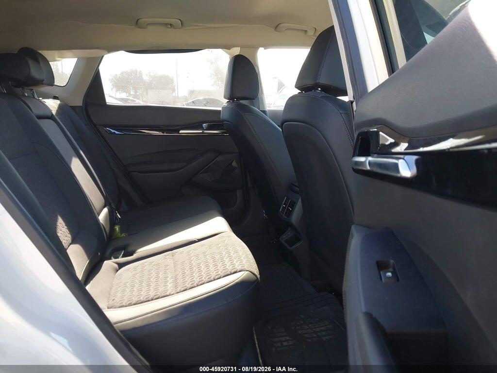 KNDEU2AA4R7540369 2024 KIA SELTOS photo no. 8