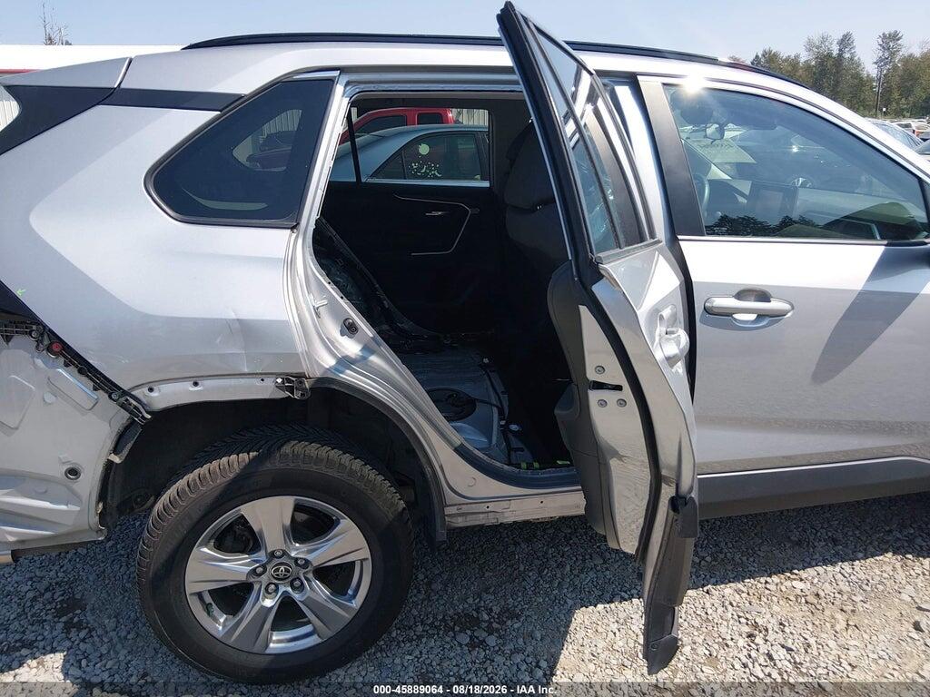 2T3P1RFV3NC262215 2022 TOYOTA RAV4 photo no. 8
