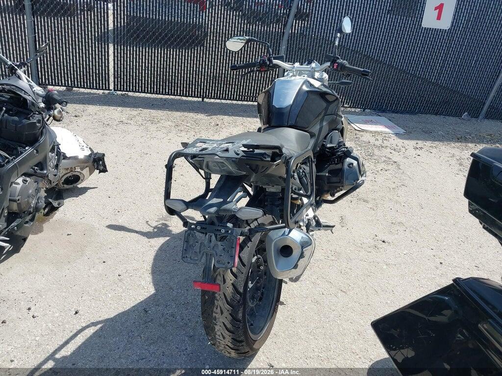 WB10M7305P6H82456 2023 BMW R 1250 photo no. 4