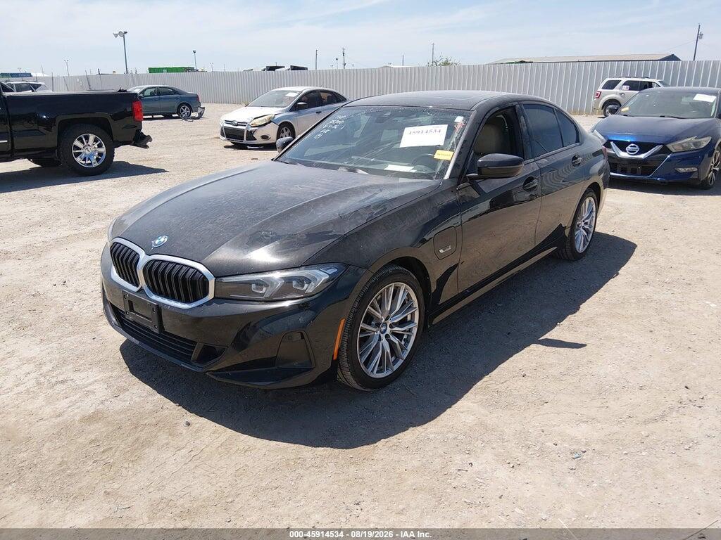 3MW39FS00P8D11556 2023 BMW 330E photo no. 2