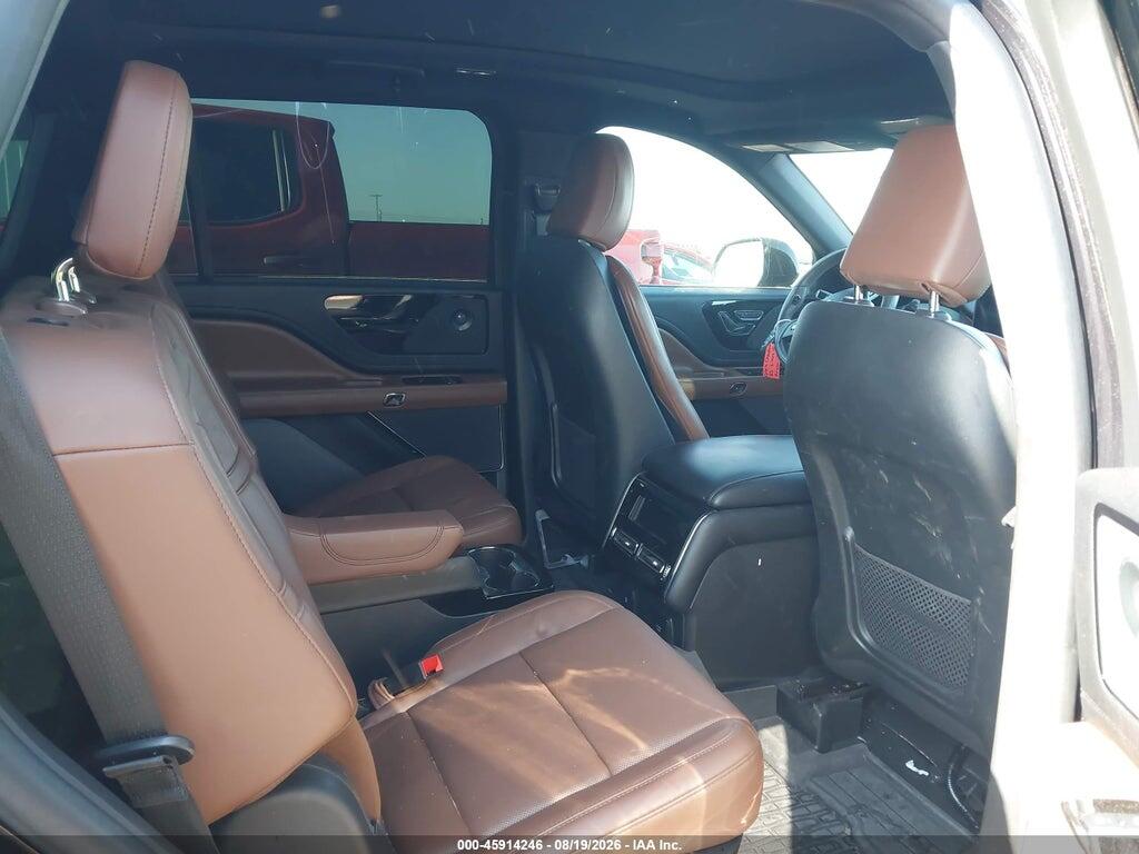 5LM5J7XC7PGL22012 2023 LINCOLN AVIATOR photo no. 8