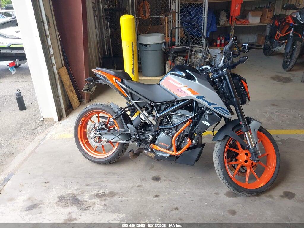 MD2JPC402PC026727 2023 KTM 200 photo no. 12