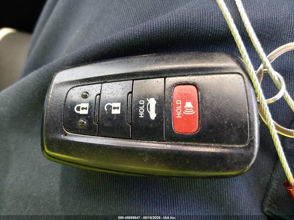 JTDEBRBE2LJ030323 2020 TOYOTA COROLLA photo no. 11