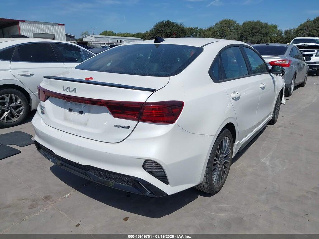 3KPF54AD2RE822744 2024 KIA FORTE photo no. 4