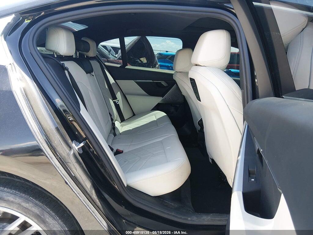 WBA43FJ06RCS56775 2024 BMW 530I photo no. 8