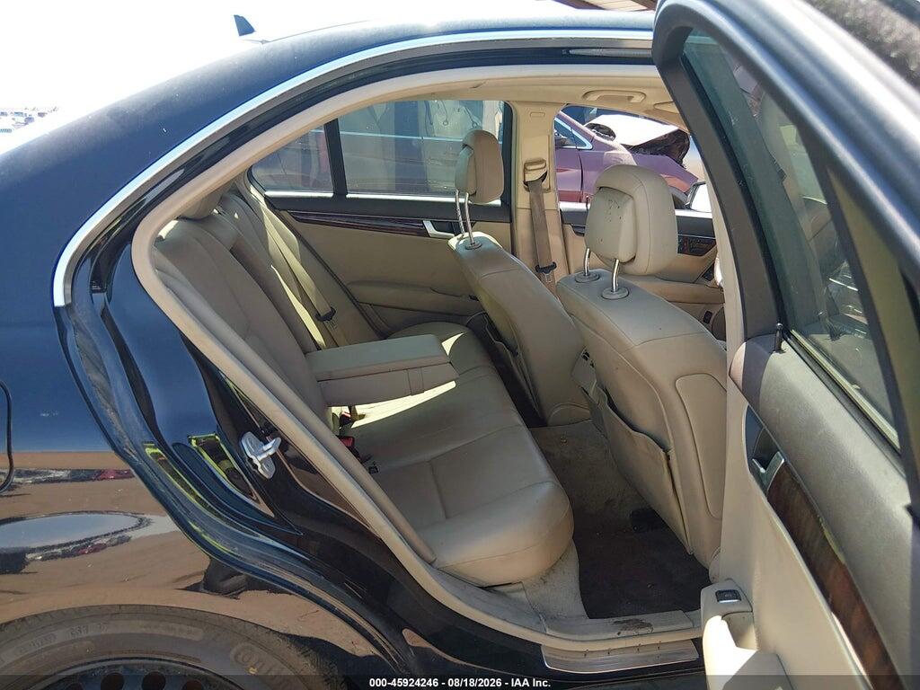 WDDGF4HB7DA808863 2013 MERCEDES-BENZ C 250 photo no. 8