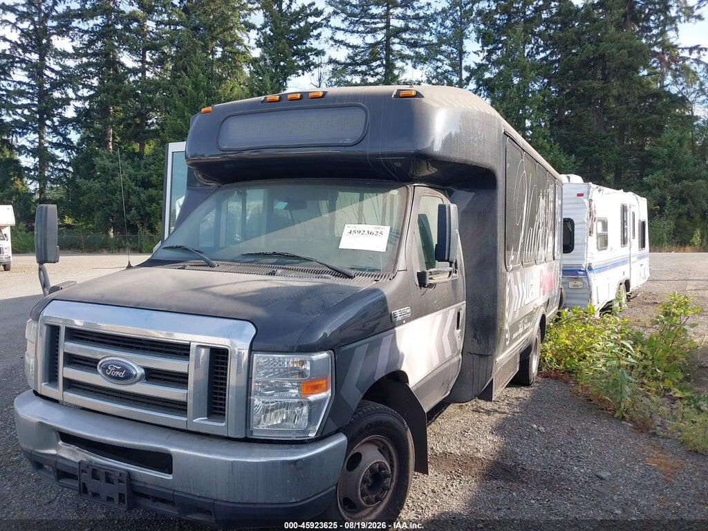 1FDEE3FS8DDA64184 2013 FORD E-350 CUTAWAY photo no. 2