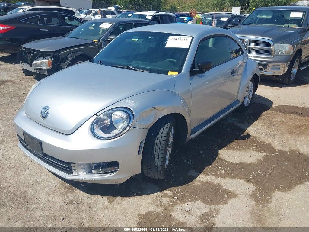 3VWFP7AT3DM631512 2013 VOLKSWAGEN BEETLE photo no. 2