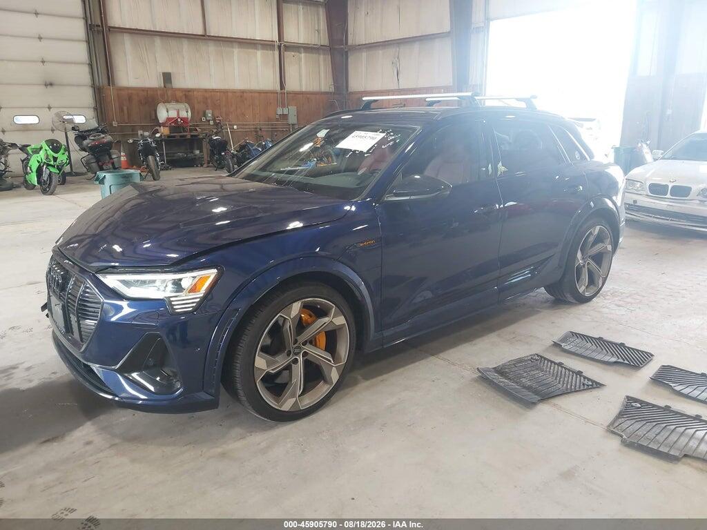WA1ACBGE3PB010488 2023 AUDI E-TRON S photo no. 2