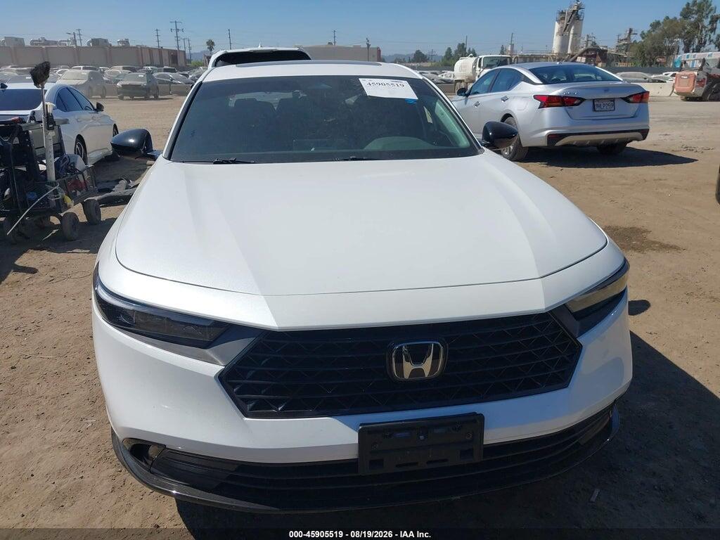 1HGCY2F7XPA045006 2023 HONDA ACCORD HYBRID photo no. 11