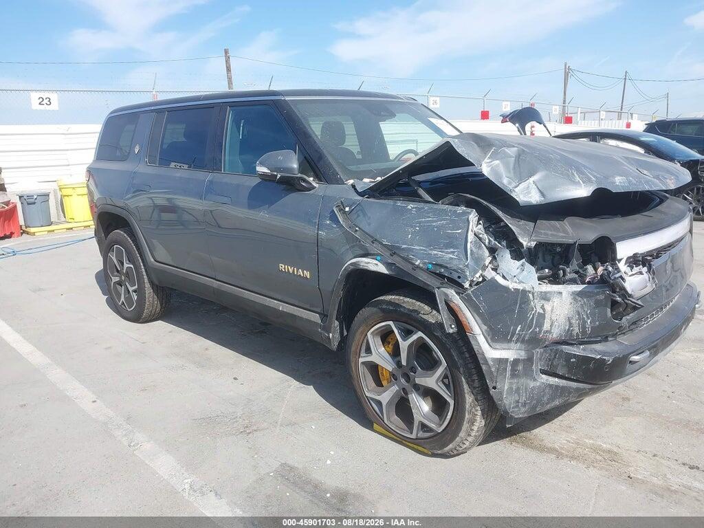 2023 RIVIAN R1S 7PDSGABA8PN009096