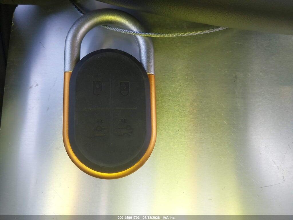 7PDSGABA8PN009096 2023 RIVIAN R1S photo no. 11