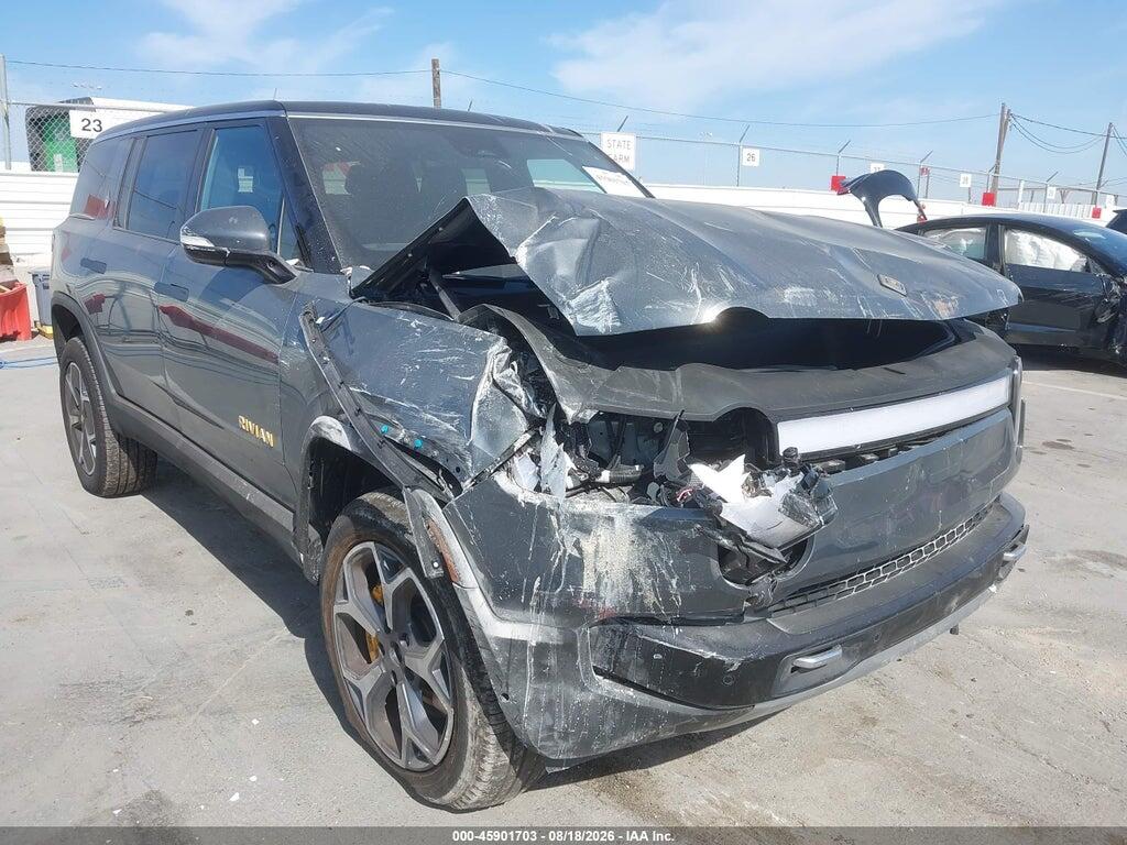 7PDSGABA8PN009096 2023 RIVIAN R1S photo no. 6