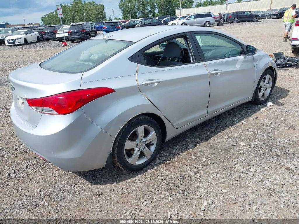 5NPDH4AE8DH387143 2013 HYUNDAI ELANTRA photo no. 4
