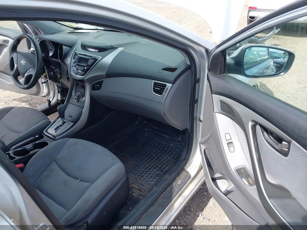 5NPDH4AE8DH387143 2013 HYUNDAI ELANTRA photo no. 5