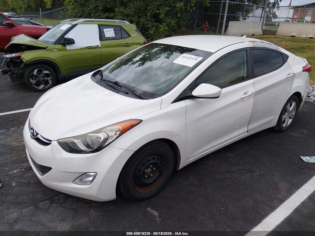 5NPDH4AE4DH175033 2013 HYUNDAI ELANTRA photo no. 2