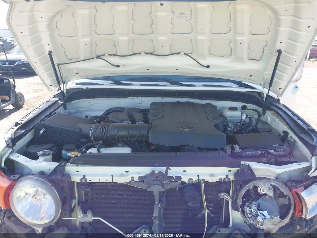 JTEBU4BF0DK158558 2013 TOYOTA FJ CRUISER photo no. 10