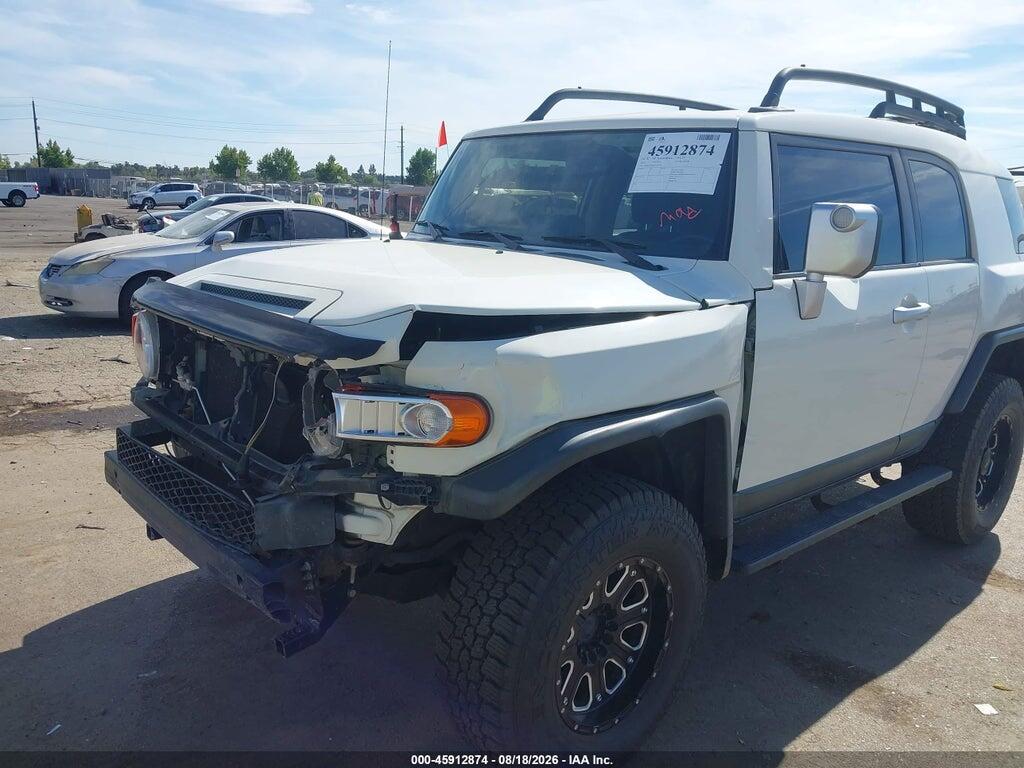 JTEBU4BF0DK158558 2013 TOYOTA FJ CRUISER photo no. 6