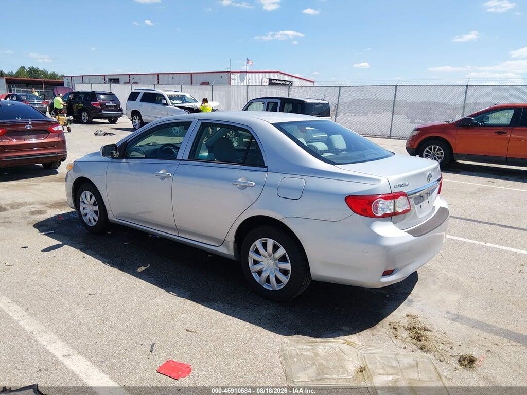 2T1BU4EE3DC988296 2013 TOYOTA COROLLA photo no. 3