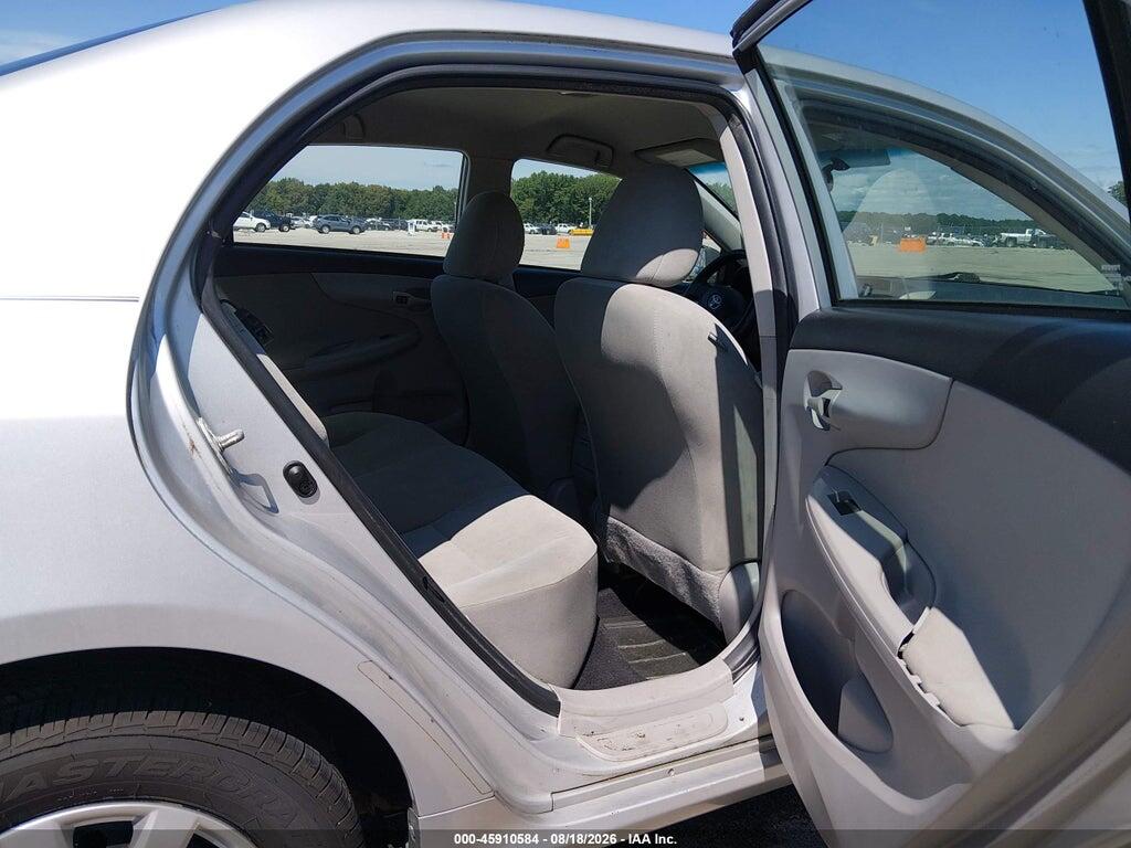 2T1BU4EE3DC988296 2013 TOYOTA COROLLA photo no. 8