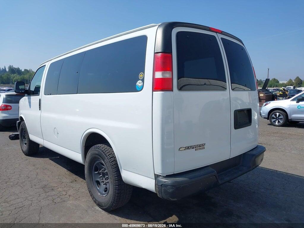 1GAWGPFA6D1161024 2013 CHEVROLET EXPRESS 2500 photo no. 3
