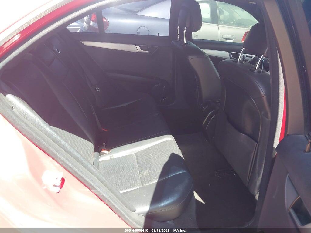 WDDGF4HB6DA780635 2013 MERCEDES-BENZ C 250 photo no. 8