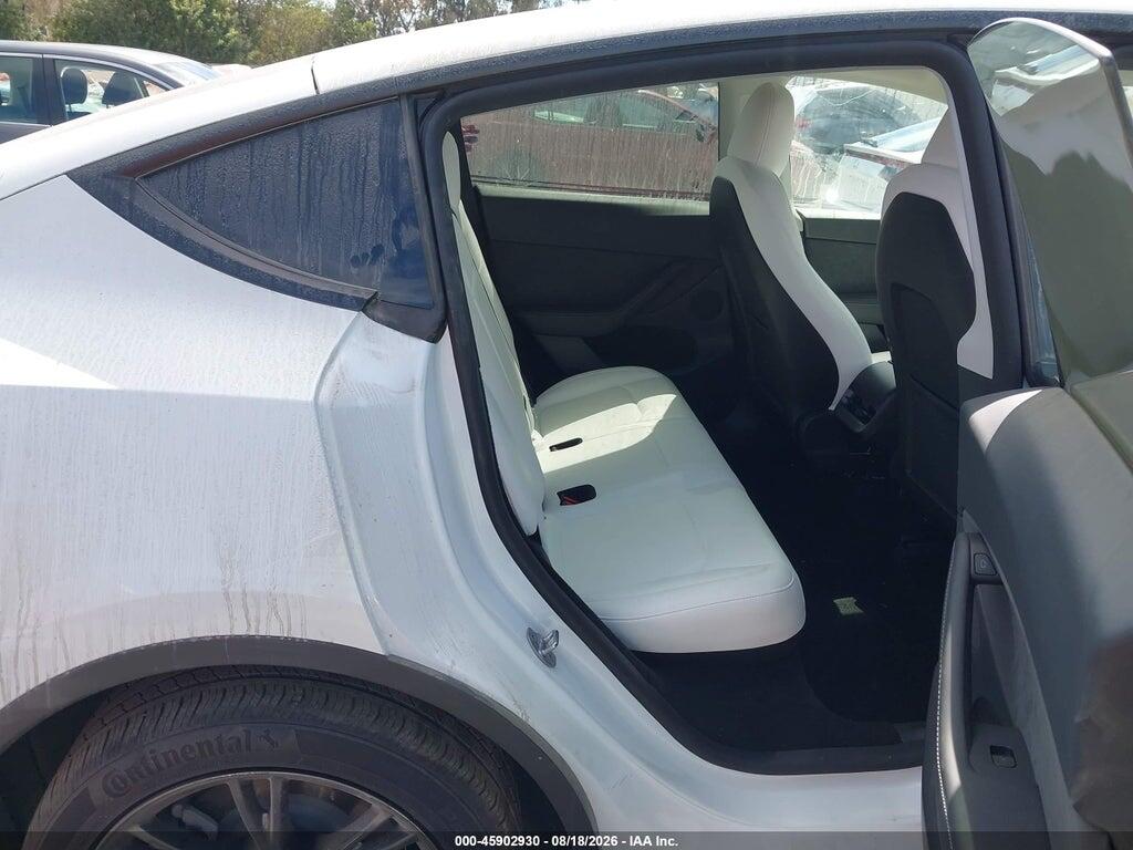 7SAYGDED8RF126531 2024 TESLA MODEL Y photo no. 8