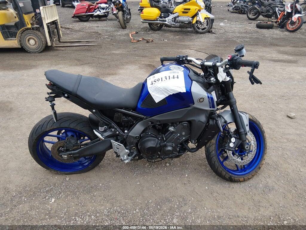 JYARN71E0MA000989 2021 YAMAHA MT09 photo no. 12