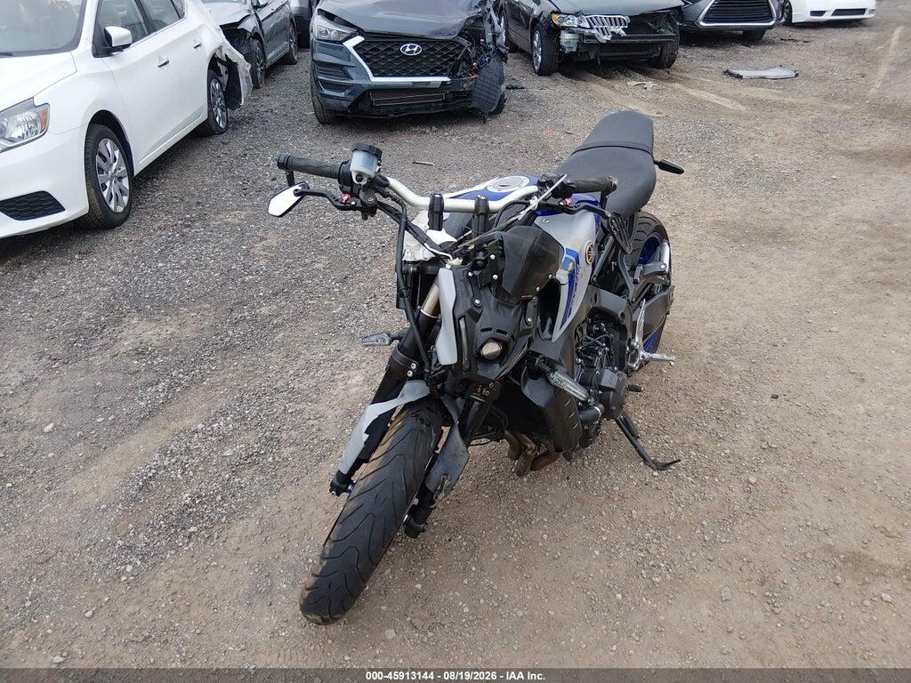 JYARN71E0MA000989 2021 YAMAHA MT09 photo no. 2