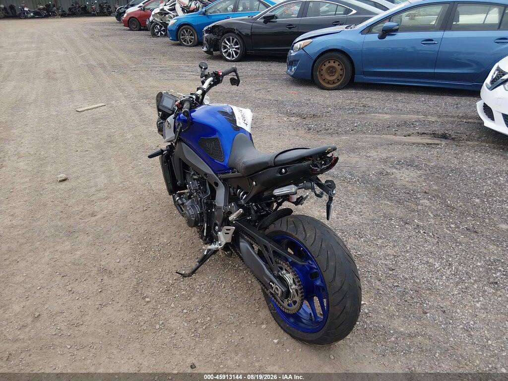 JYARN71E0MA000989 2021 YAMAHA MT09 photo no. 3