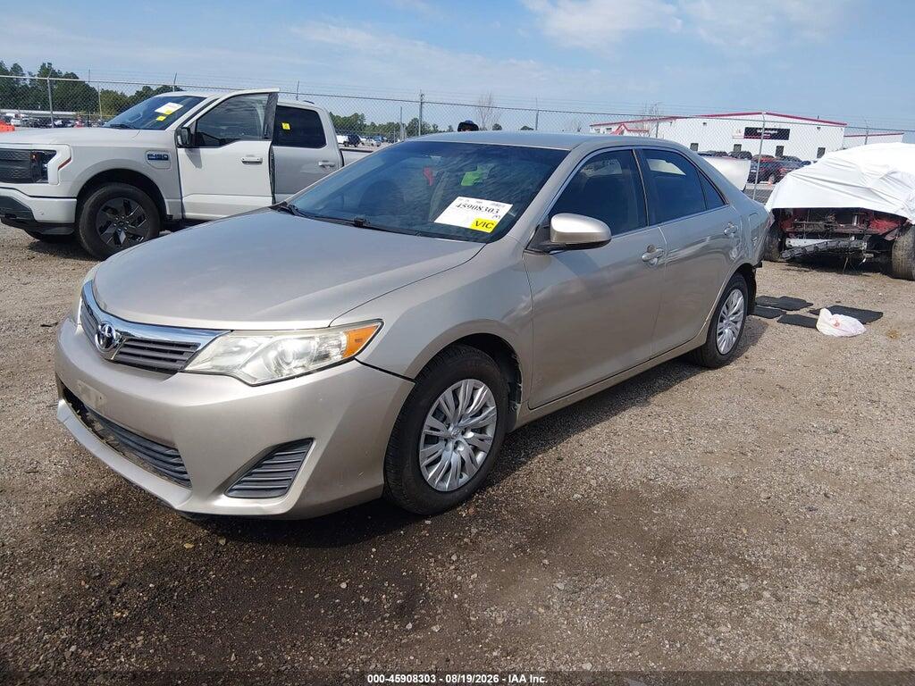 4T1BF1FK1DU725929 2013 TOYOTA CAMRY photo no. 2
