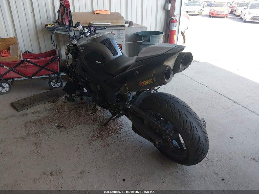 JYARN23E7DA015716 2013 YAMAHA YZFR1 photo no. 3