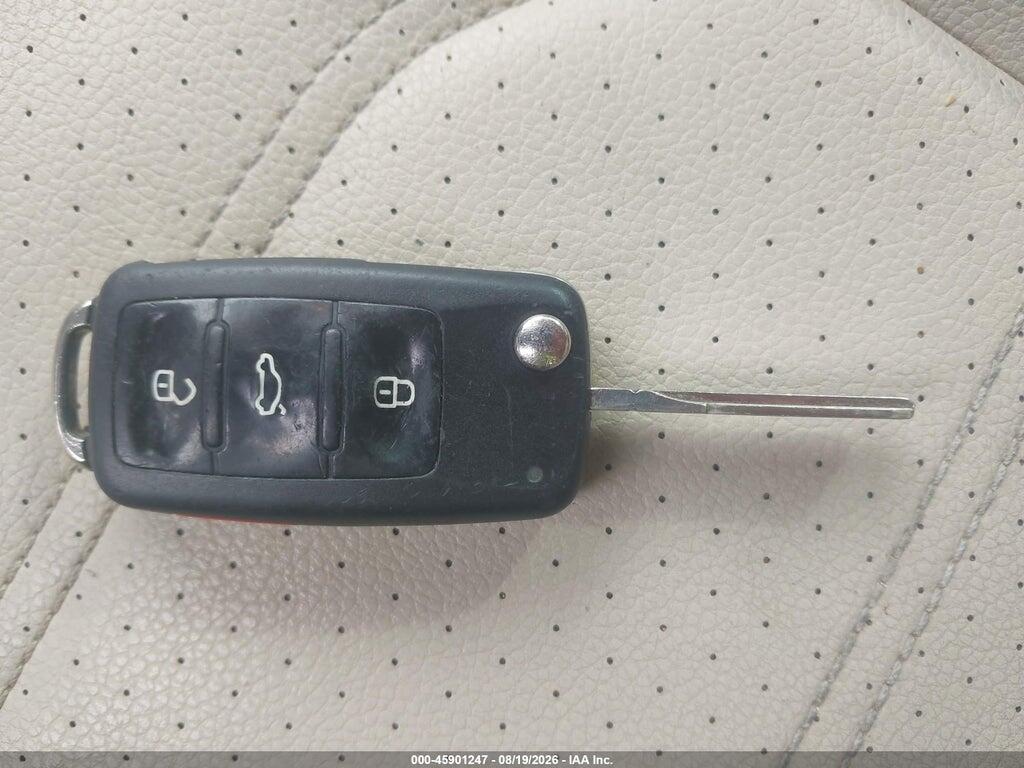 1VWBN7A31DC031173 2013 VOLKSWAGEN PASSAT photo no. 11