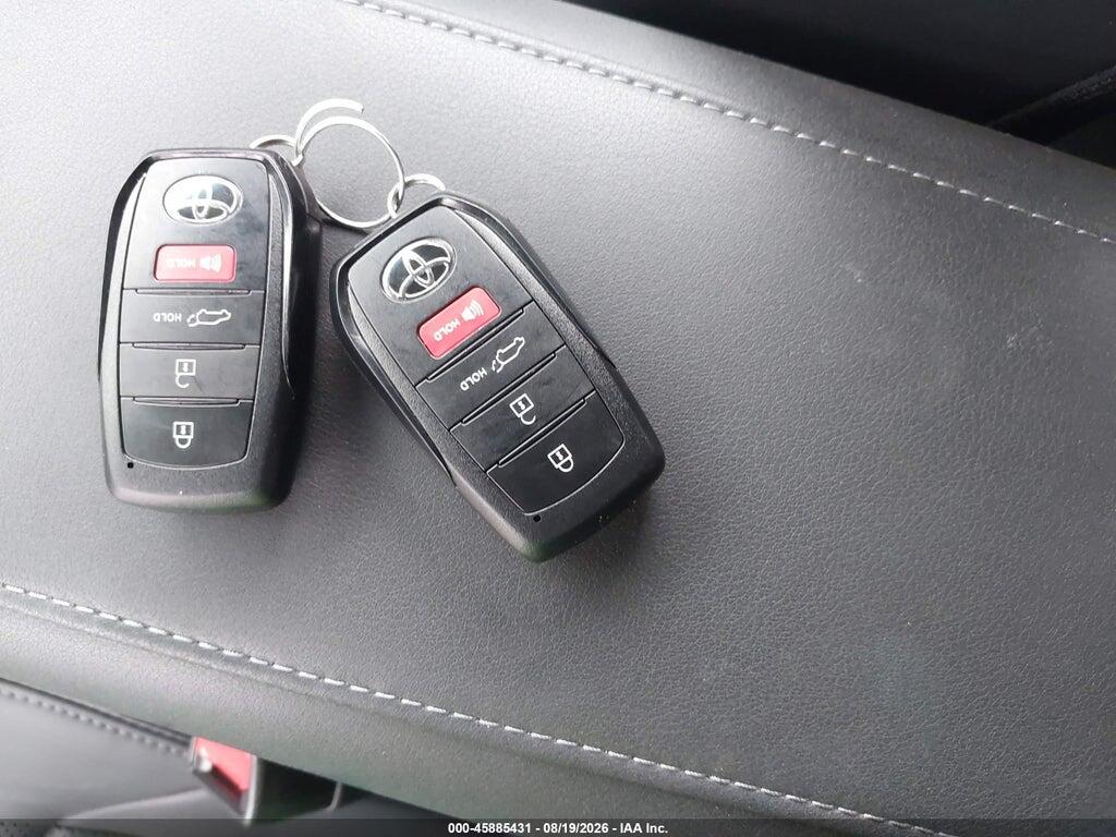 JTEAAAAH9RJ173000 2024 TOYOTA VENZA photo no. 11