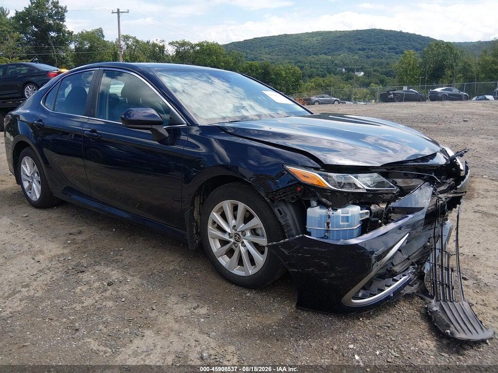 2021 TOYOTA CAMRY 4T1C11AK8MU582066