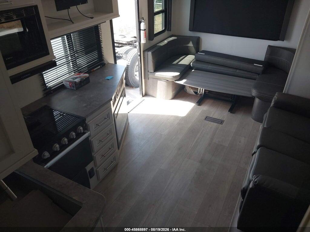 4YDFCGL22RV504909 2024 KEYS 24RDS photo no. 5