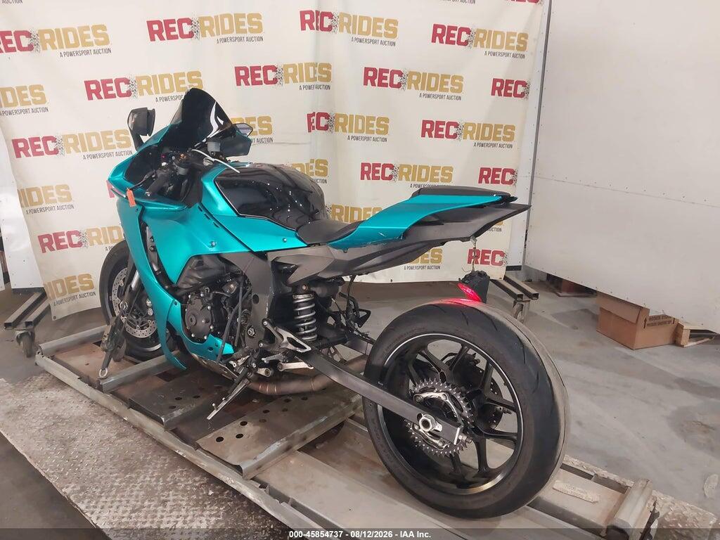 JYARN66E0RA004292 2024 YAMAHA YZFR1 photo no. 3