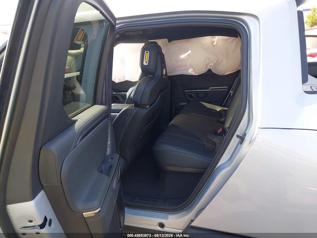 7FCTGAAL8RN032163 2024 RIVIAN R1T photo no. 8