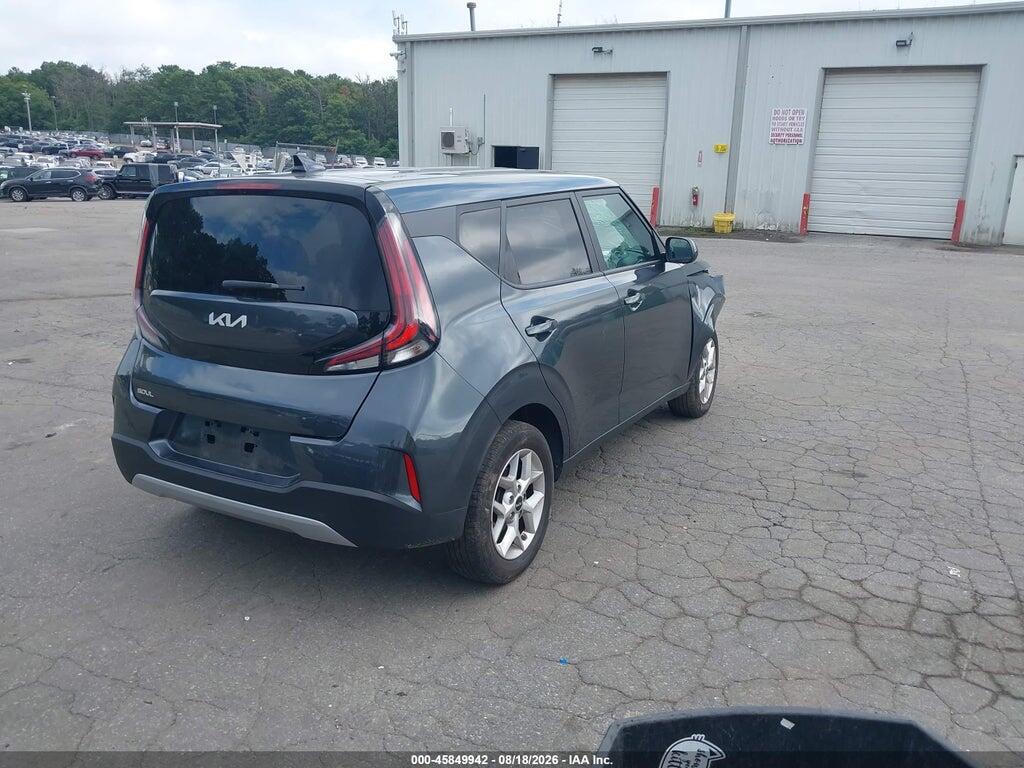 KNDJ23AU0R7239957 2024 KIA SOUL photo no. 4