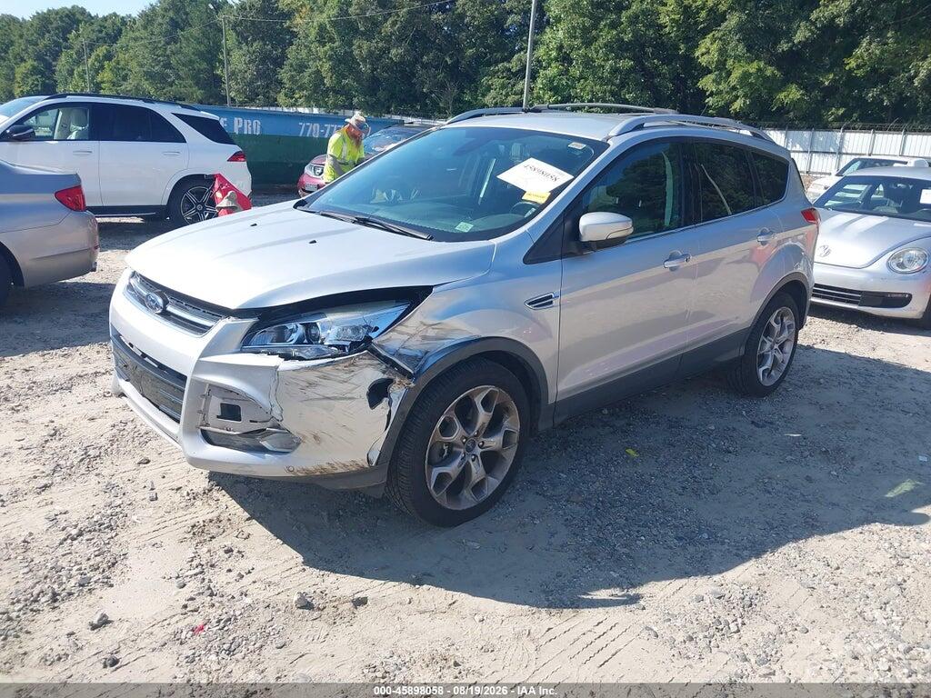 1FMCU0J92DUA28276 2013 FORD ESCAPE photo no. 2