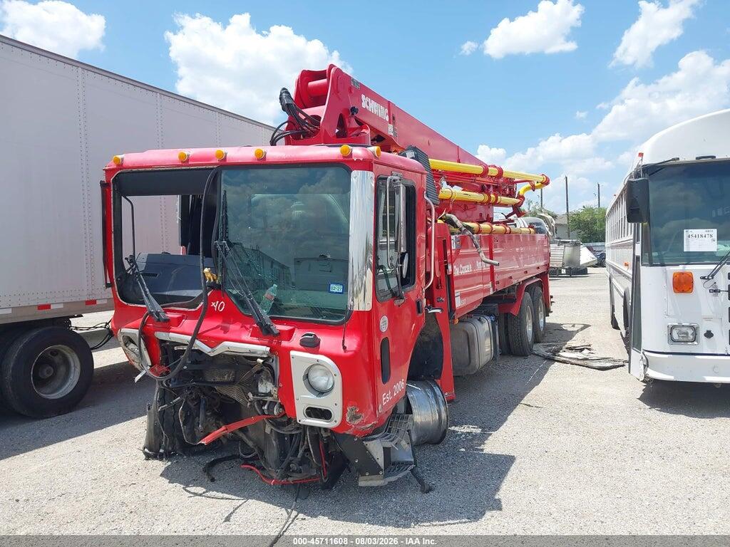 1M2TE2GC9NM007275 2022 MACK TERRAPRO photo no. 2