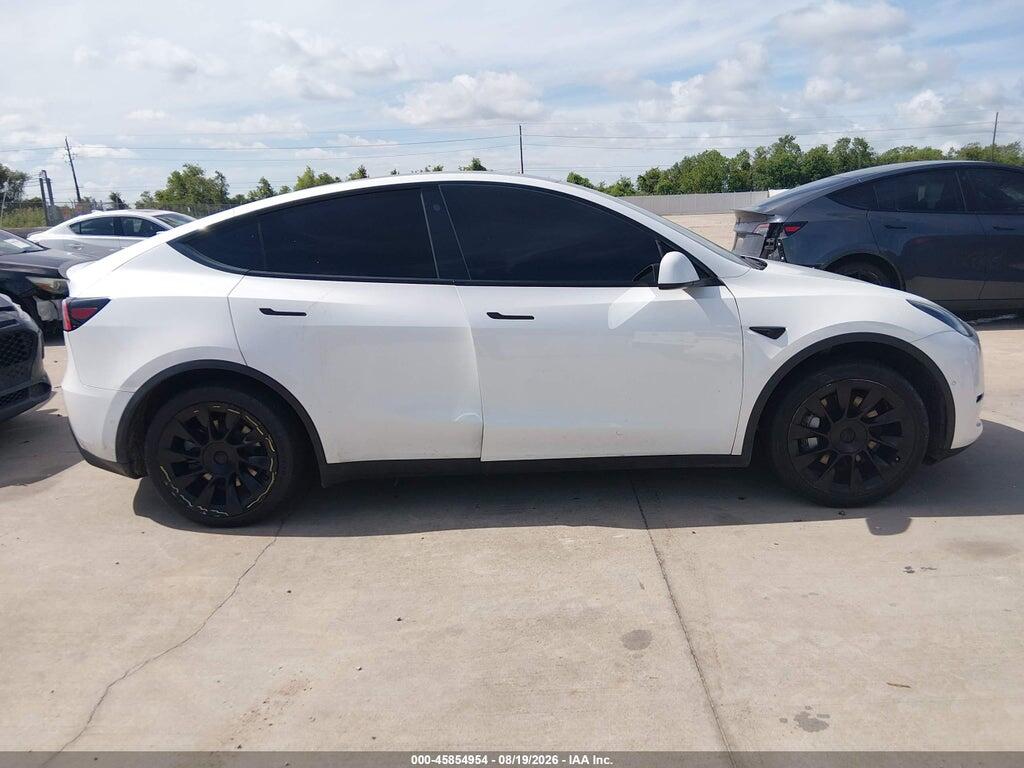 5YJYGDED8MF108956 2021 TESLA MODEL Y photo no. 12