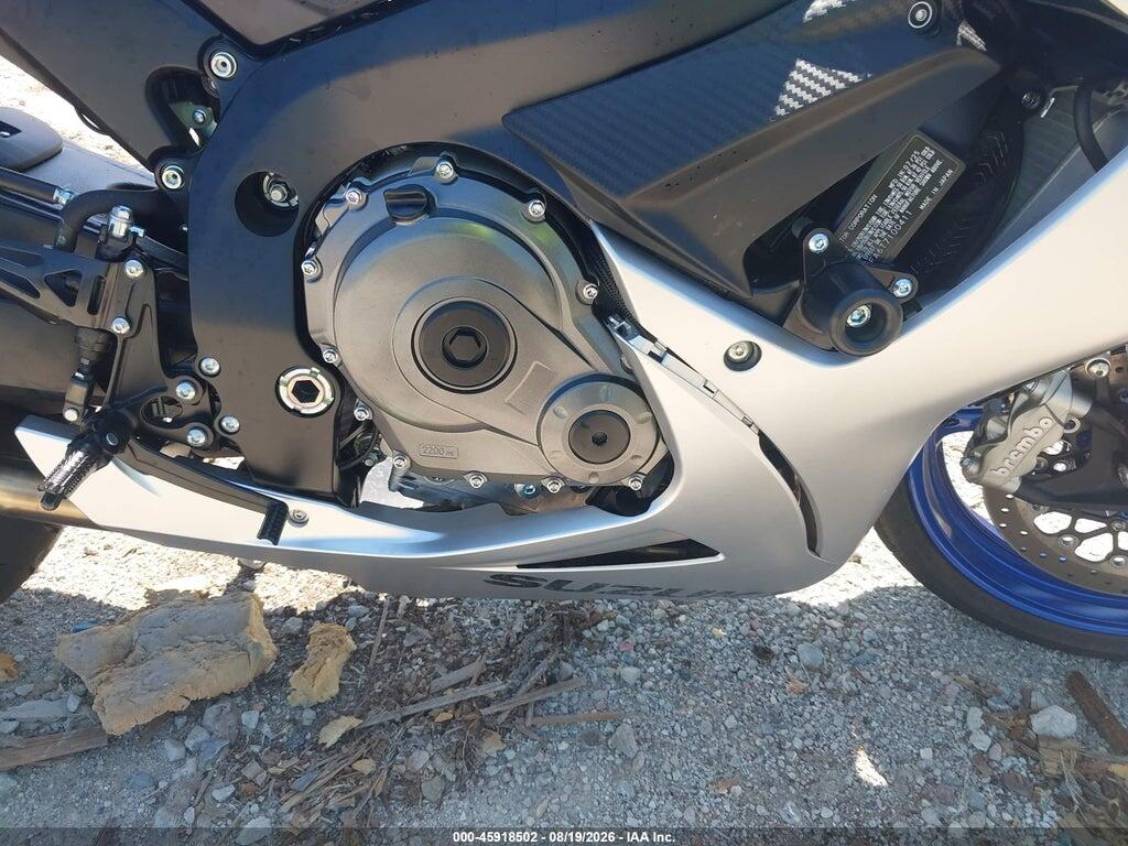 JS1GN7FA6T7100411 2026 SUZUKI GSX-R600 photo no. 8