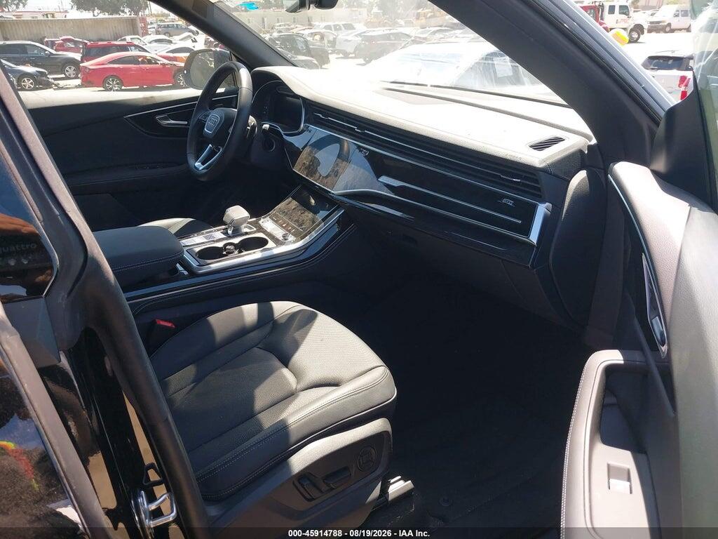 WA1EVBF14TD012369 2026 AUDI Q8 photo no. 5