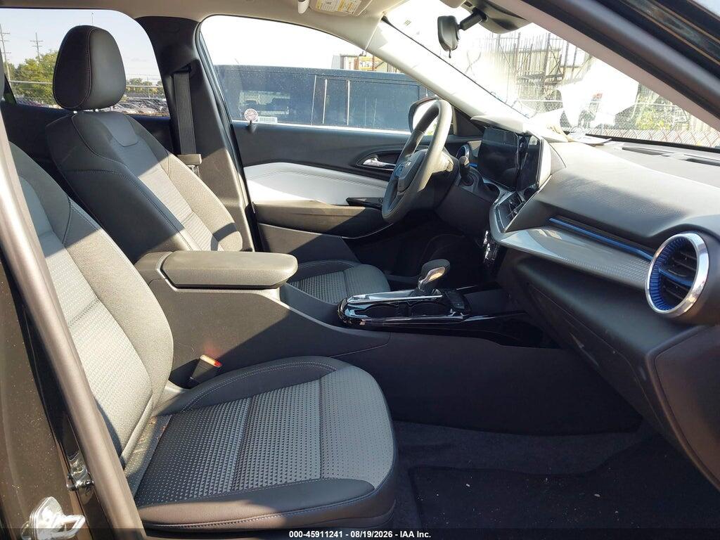 KL77LHEP6TC180935 2026 CHEVROLET TRAX photo no. 5