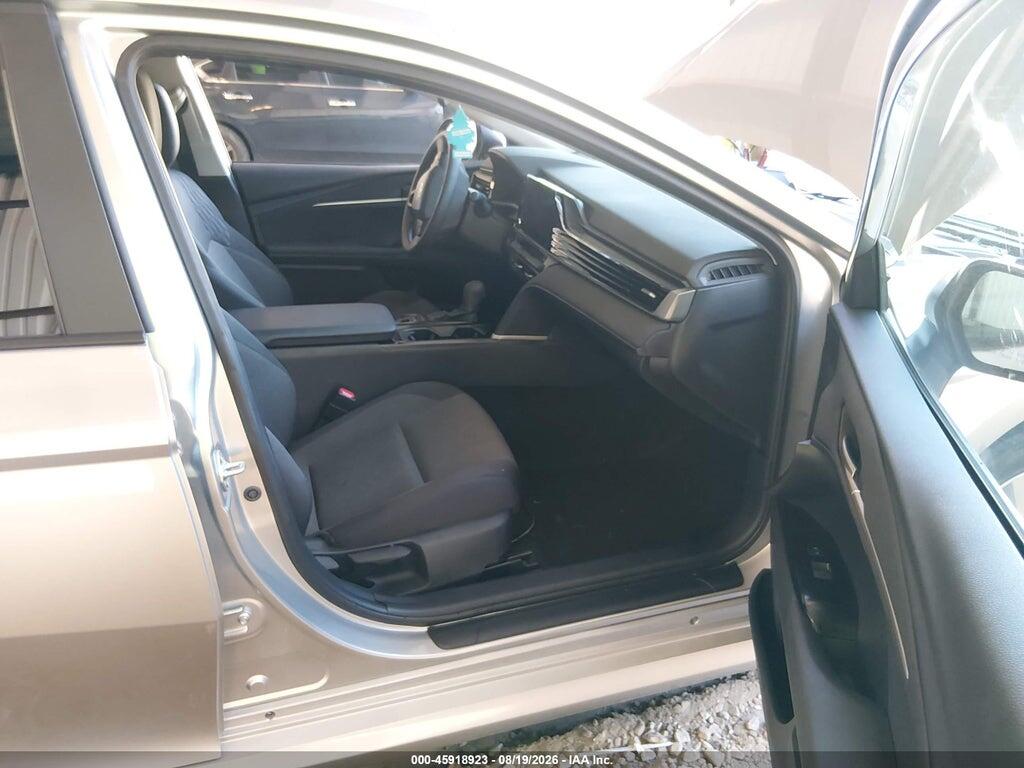 4T1DAACK4SU575288 2025 TOYOTA CAMRY photo no. 5