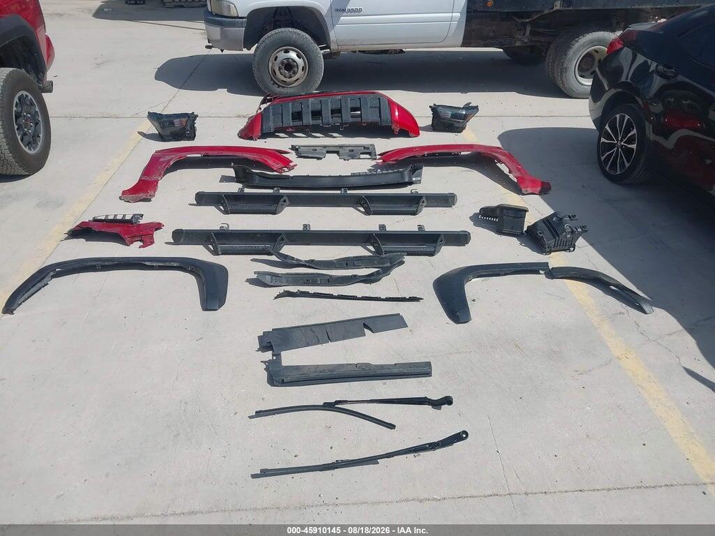 3TYLB5JN4ST086576 2025 TOYOTA TACOMA photo no. 12