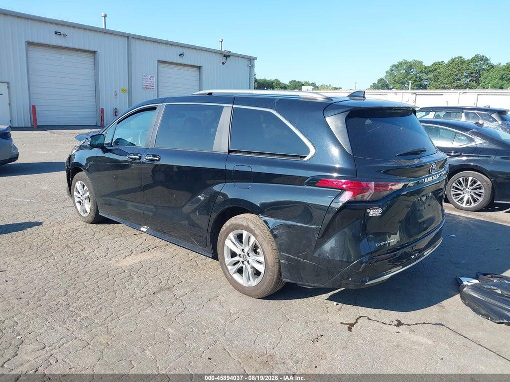 5TDZSKFC7SS157376 2025 TOYOTA SIENNA photo no. 3